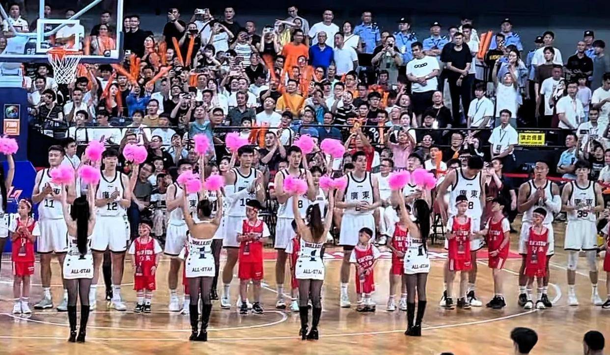 公牛血洗南韩男篮，汉密尔顿三分雨点燃全场