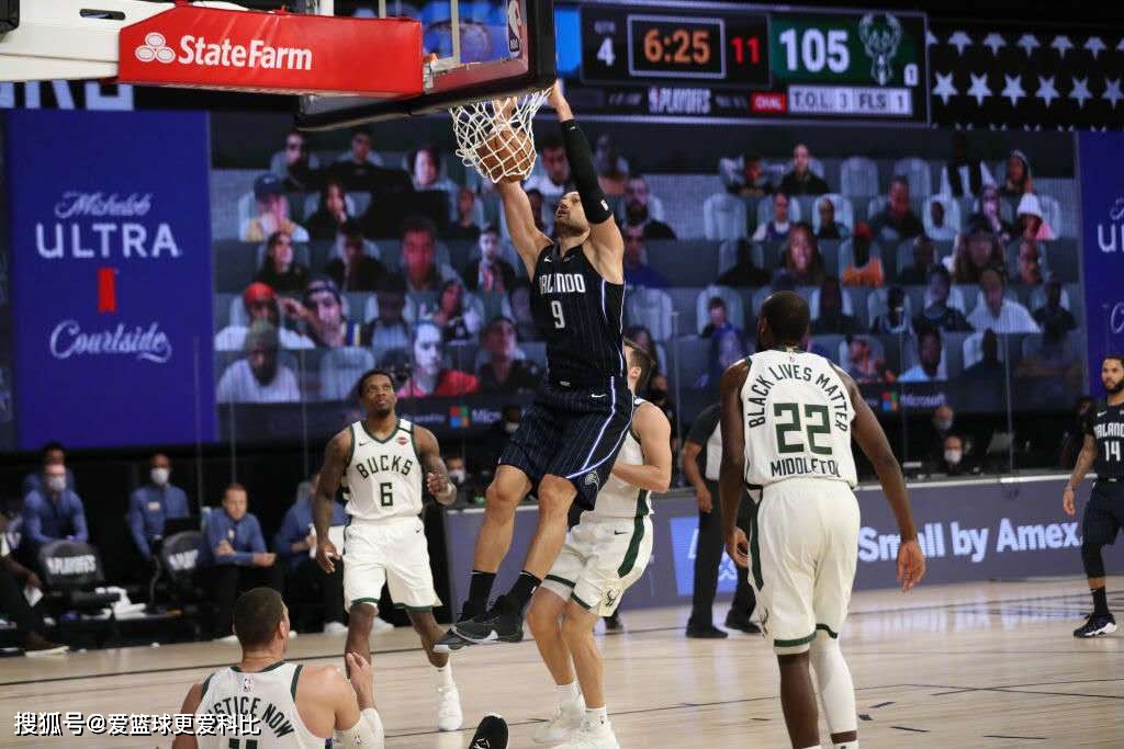 深圳队翻盘雄鹿,武切维奇关键制胜 深圳队翻盘雄鹿,武切维奇关键制胜