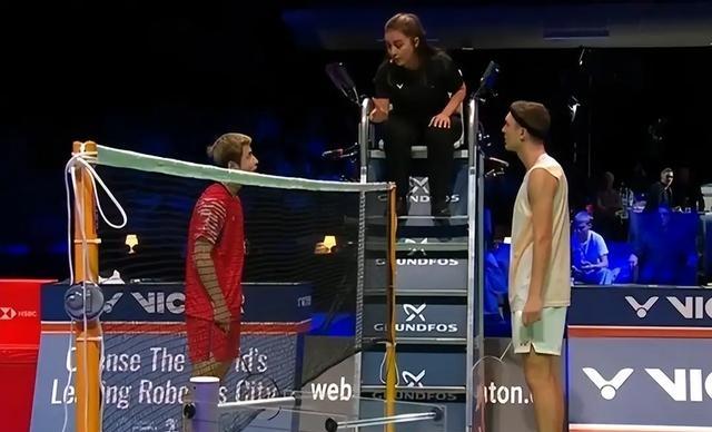 爱游戏官方入口-法国队碾压丹麦队，石宇奇惊艳四座