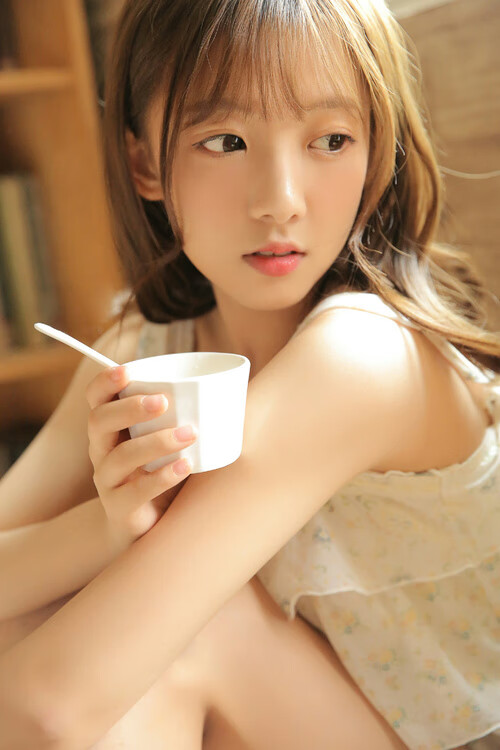 跨越大洋的篮球诗篇,爱德华兹闪耀黄蜂深圳之战