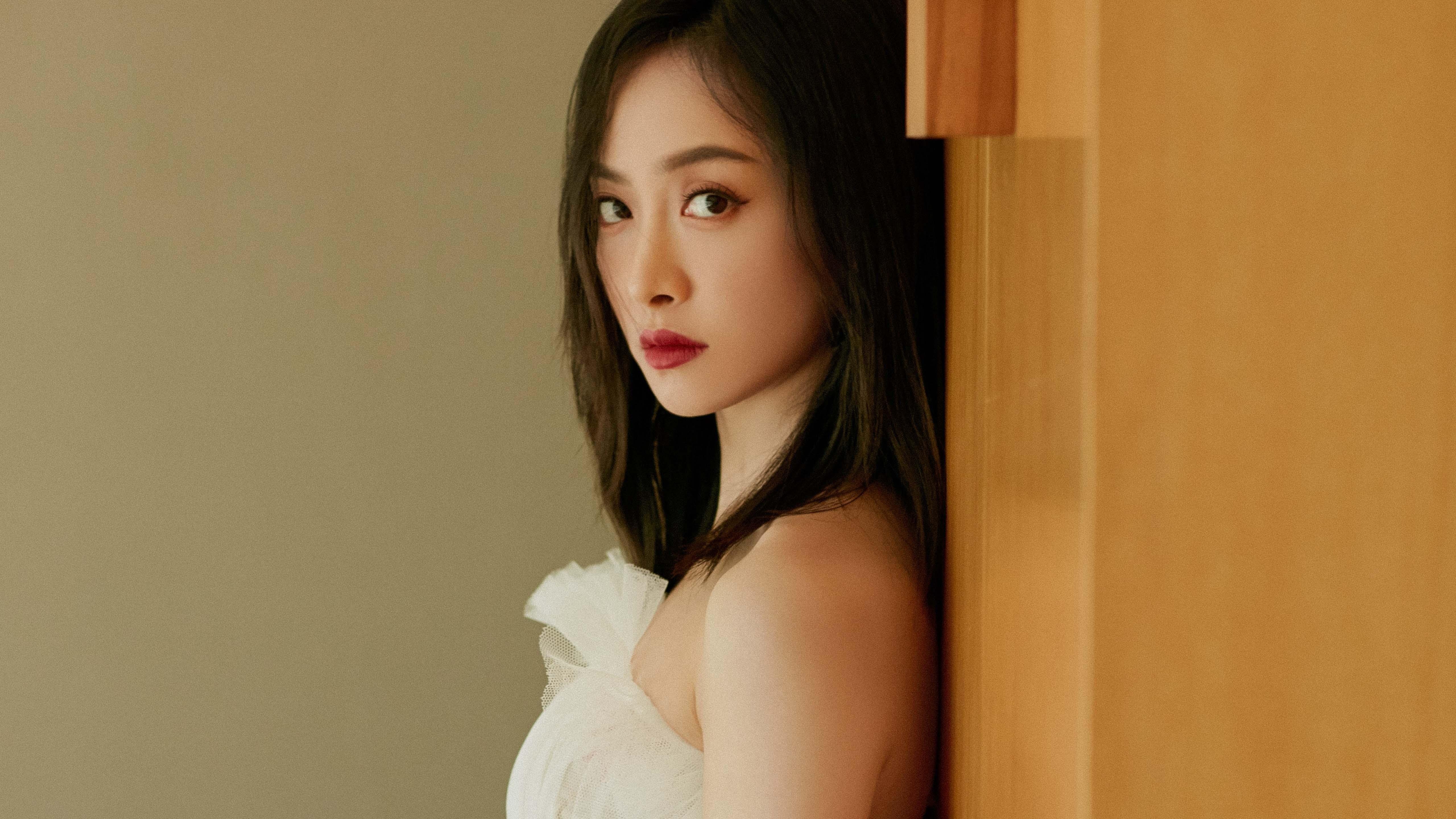 沉默的巨人,当恩比德在波士顿的地板上刻下新神的名字