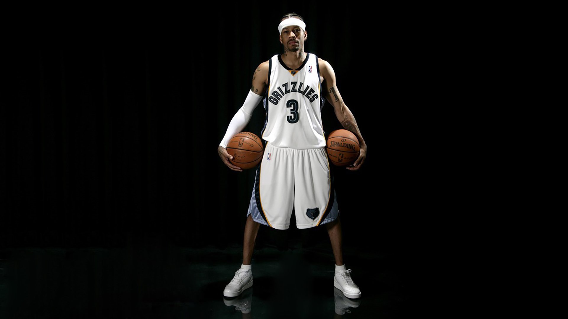 爱游戏APP-跨界的王冠，深圳队空降猛龙主场，哈登德甲决赛上演篮球魔术